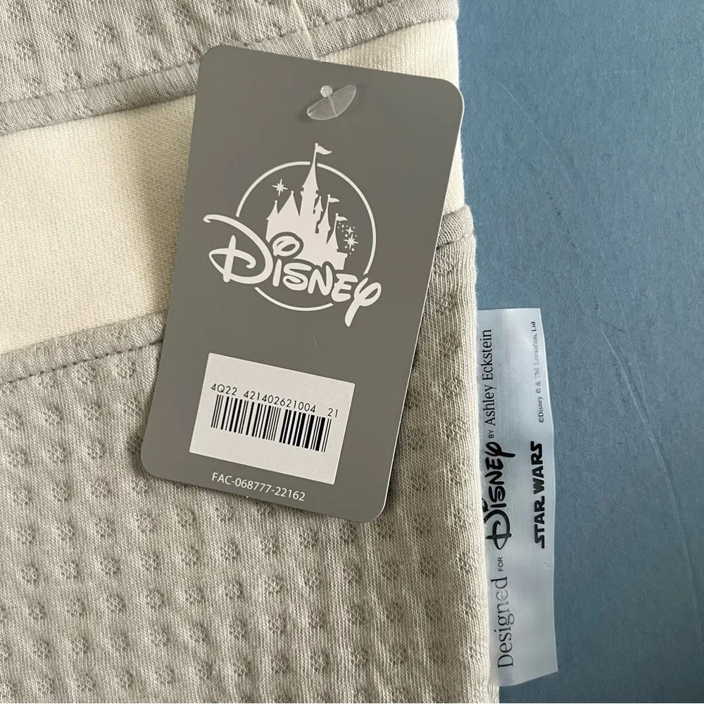 NWT Disney Star Wars Guided By The Light Ashley Eckstein Ahsoka Tano Gray Hoodie - Image 6