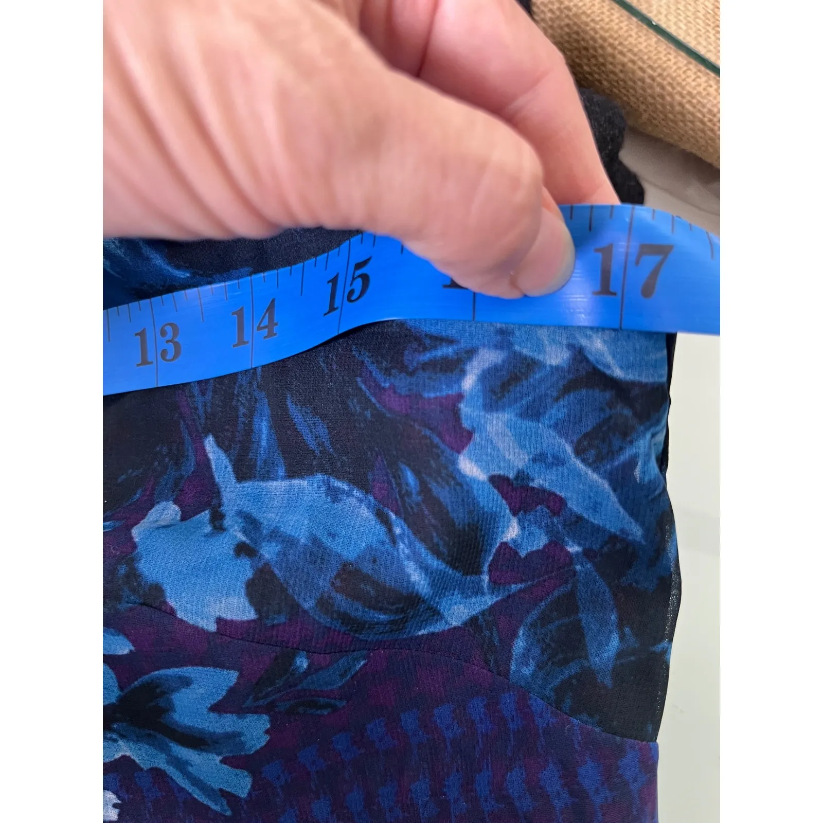 Cabi XS Sleeveless Floral V-Neck Blouse Top Purple Blue Casual‎ Tank - Image 9