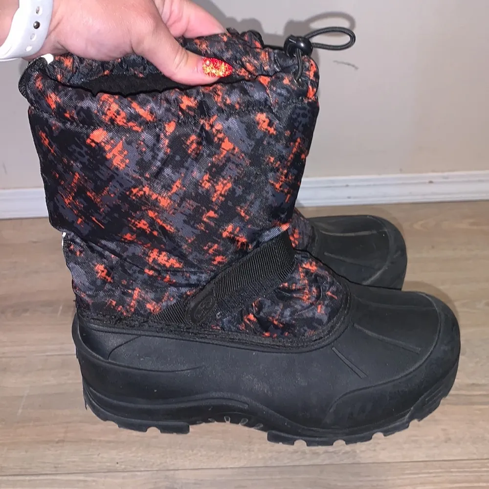 3M Thinsulate insulation womans 7 snow boots Black - Image 3