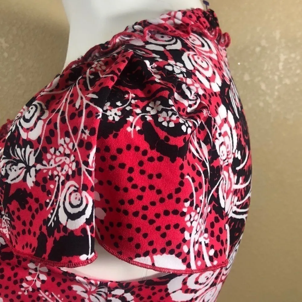 Liz Lange maternity pink black floral top - Image 4