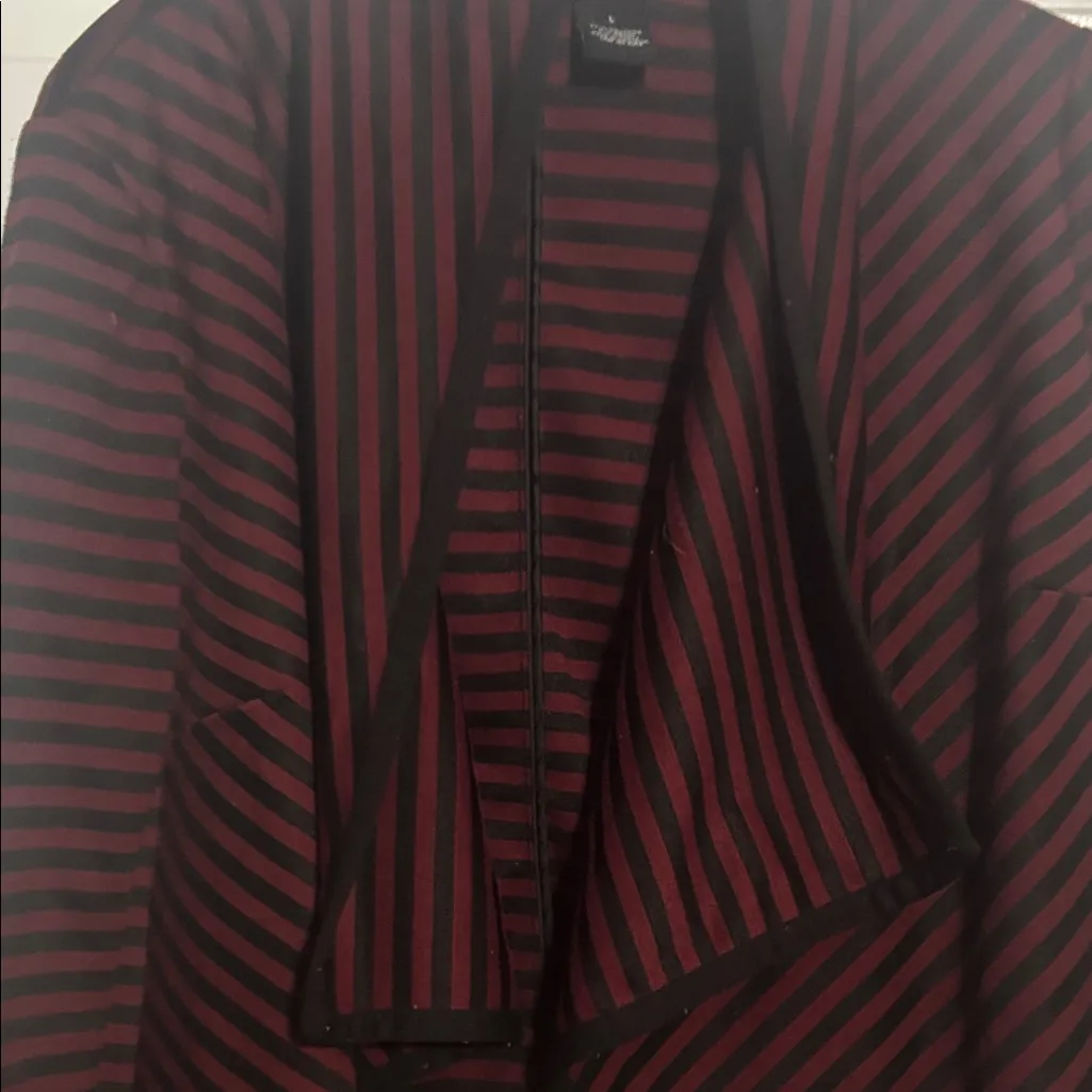 New Directions Red‎ and Black Striped Top Red Size L - Image 4