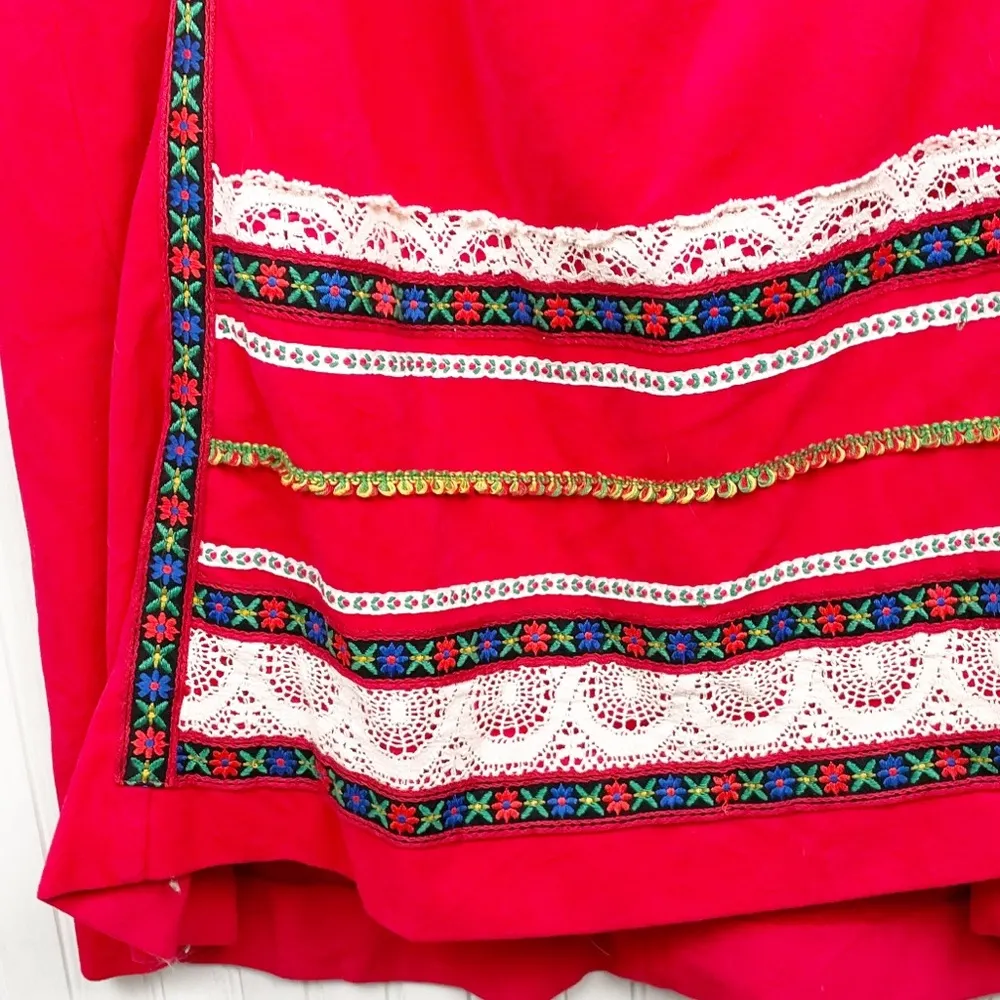 Vintage 1970s Velvety Soft Red Floral Embroidered Maxi Skirt by Evelyn Pearson Size M - Image 5