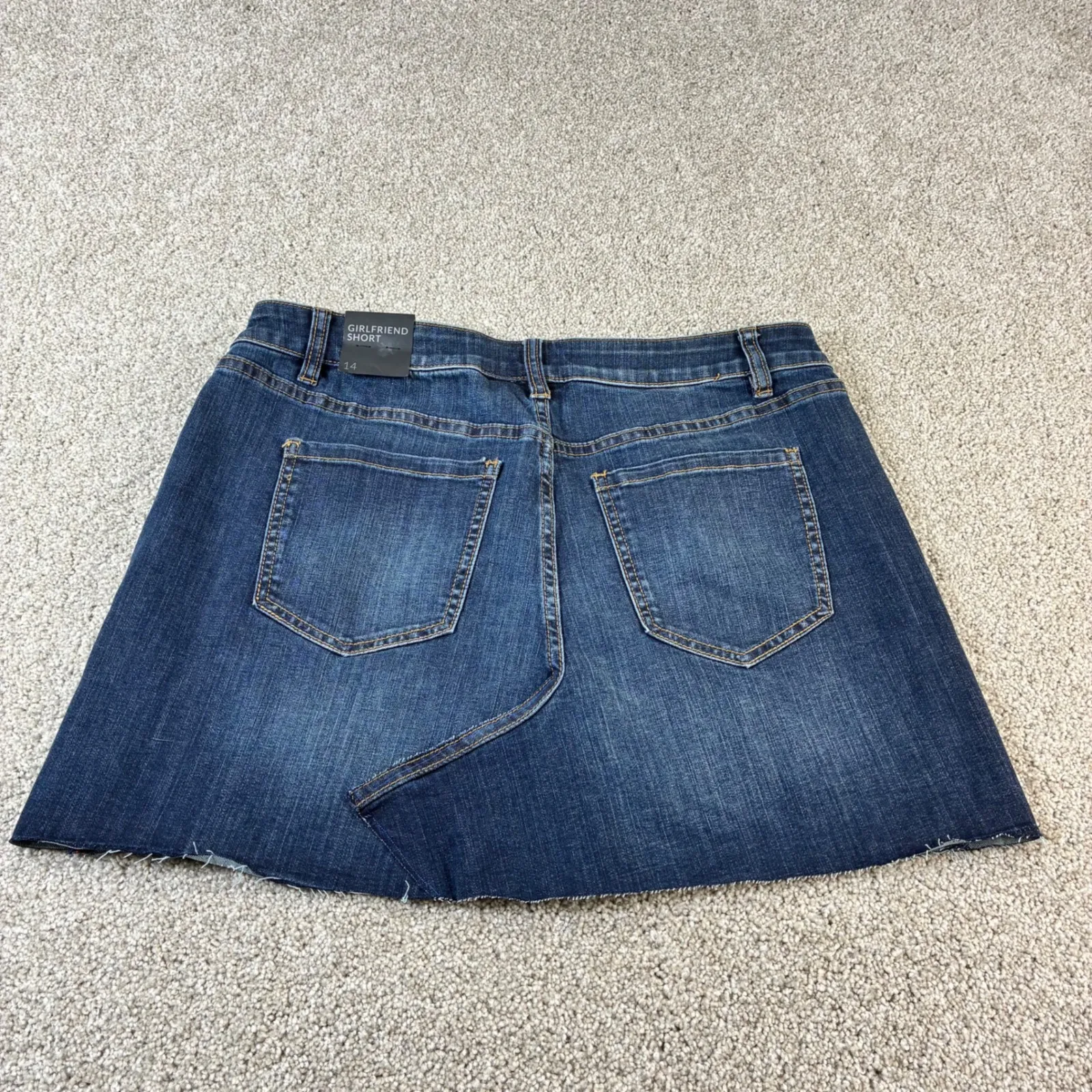 NWT Lane Bryant Womens Girlfriend Short Denim Skirt Blue Size 14‎ Raw Hem - Image 2