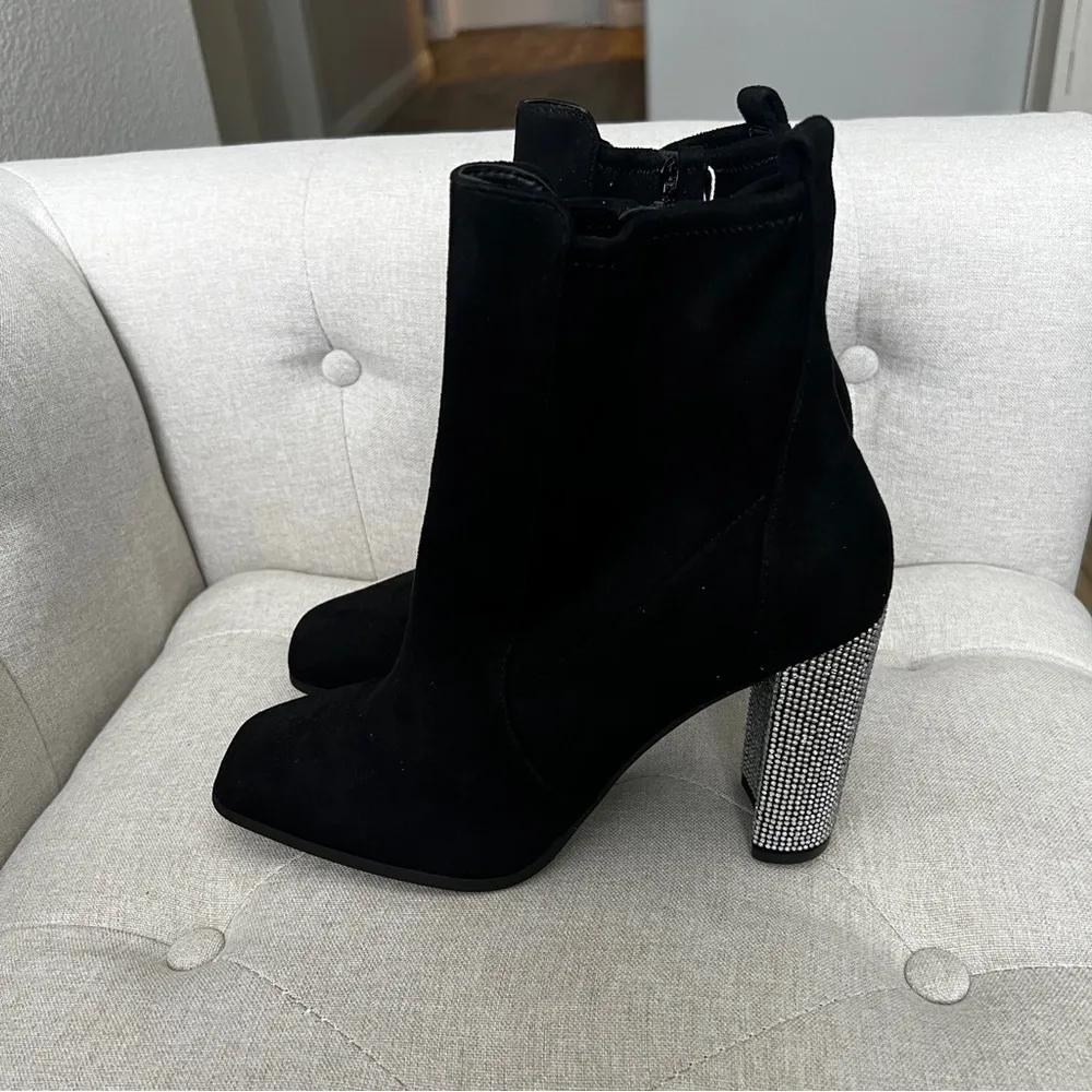 NEW Women's Boots Aurla Black Vegan Rhinestone Glam Heeled Night Out Size 9 - Image 6