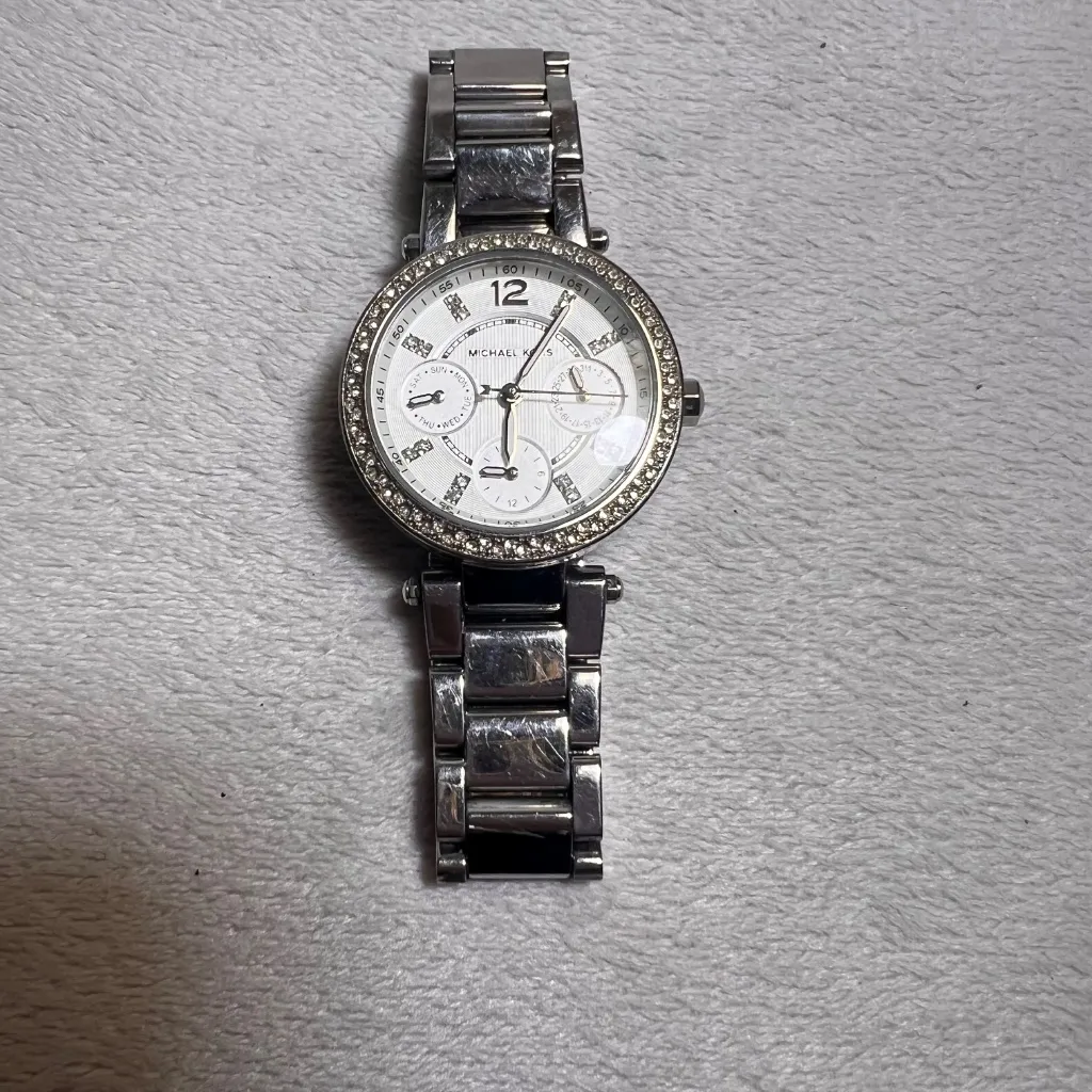 Michael Kors Mk5615 Ladies Silver Stainless Steel  Watch with Crystals - Image 12