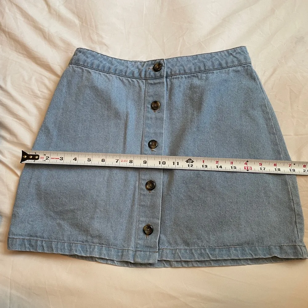 Forever 21 button down denim mini skirt - Image 3