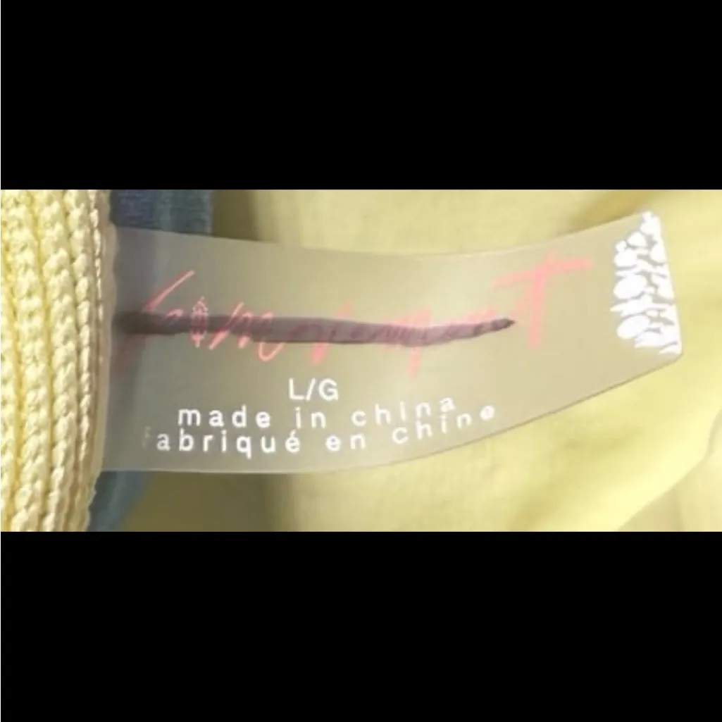 Free People  Zig Zag Pullover Jacket. Size Large - Image 5