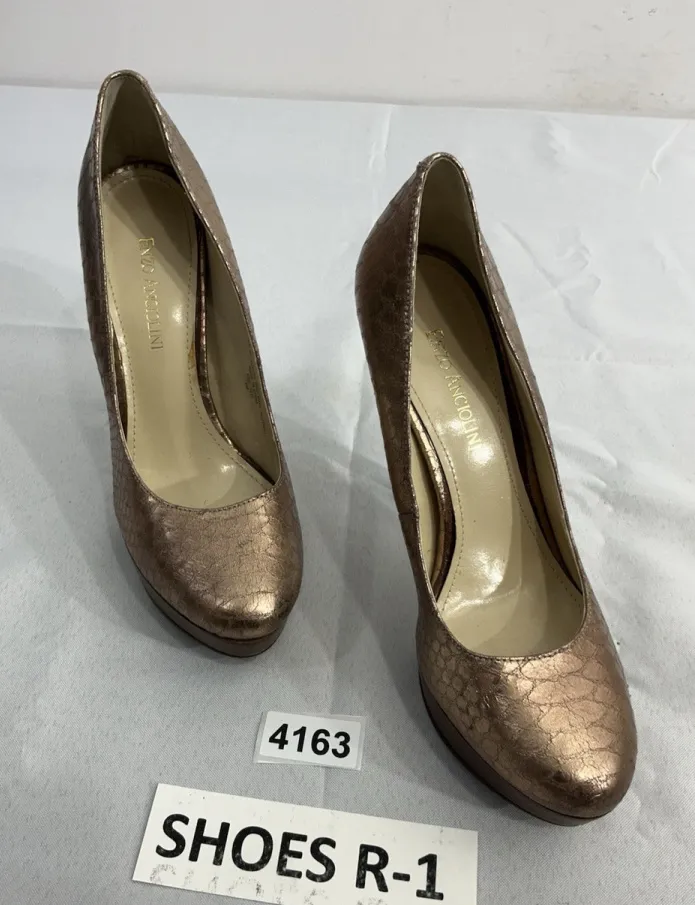 Womans Enzo Angiolini Easmiles Platform Pumps 8 M Gold Snake Stiletto’s Heels - Image 1