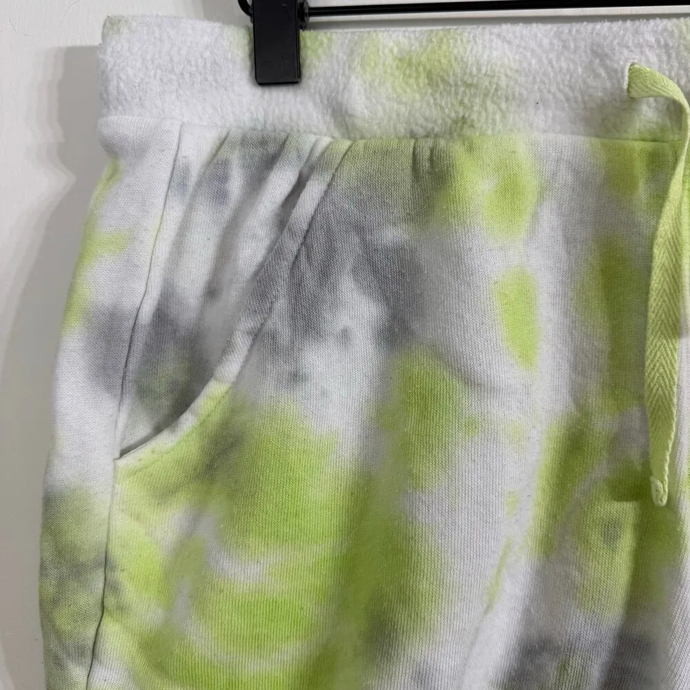 Free People Intimately Kelly Washed Lime Green Tie Dye Sweat Shorts Size Medium - Image 4
