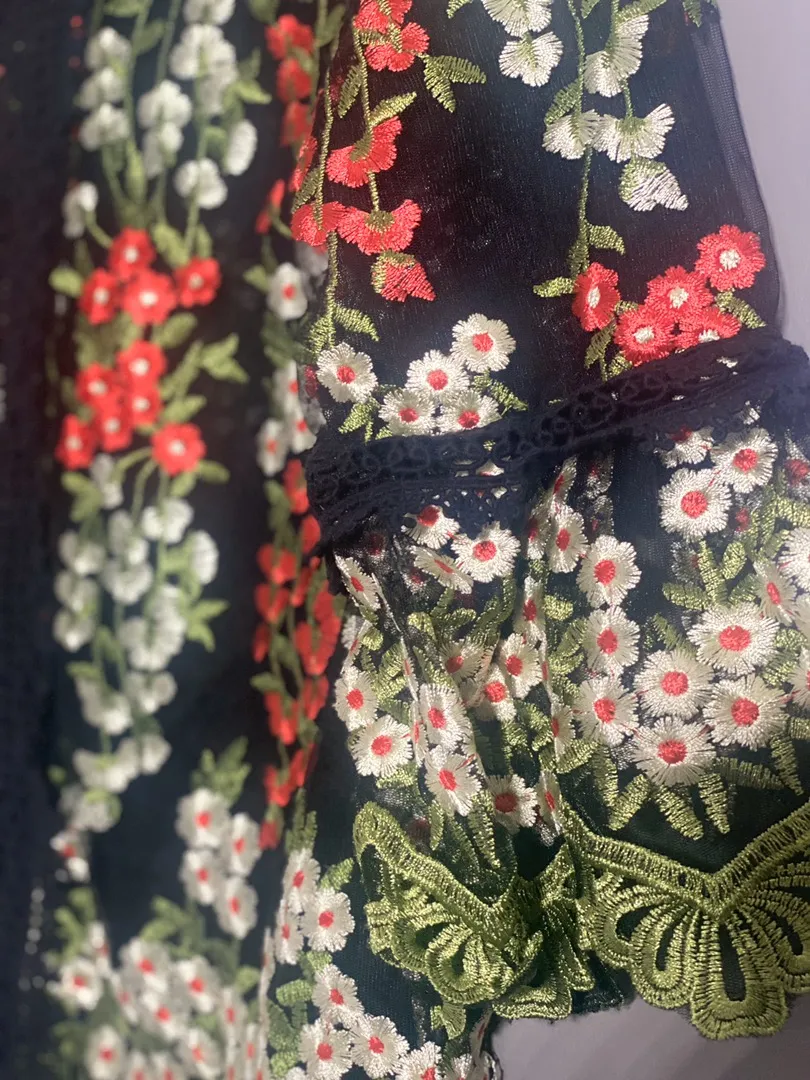 Topshop WORN ONCE - Lace Top  - Image 4