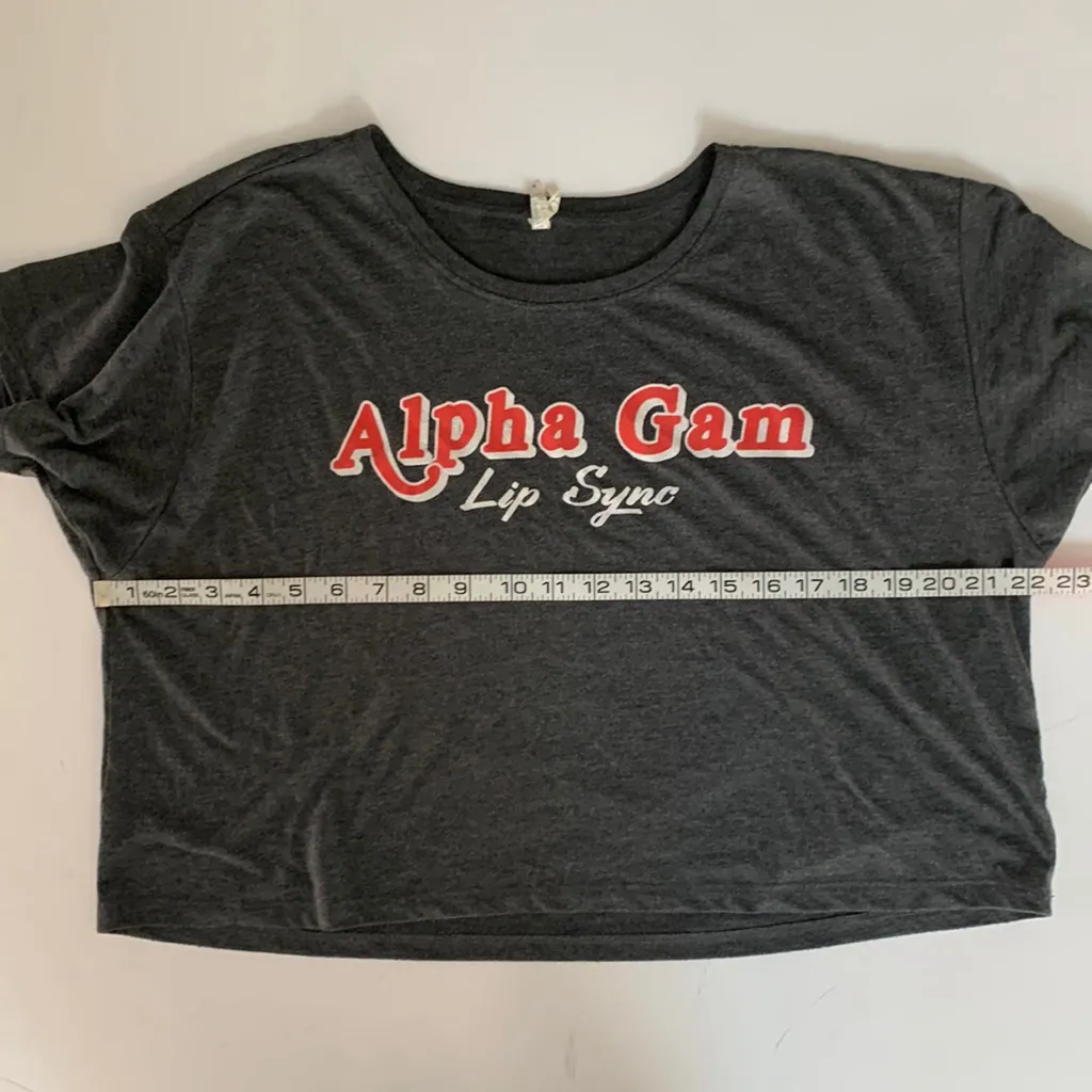 Alpha Gam Lip Sync cropped short sleeve T - Image 4