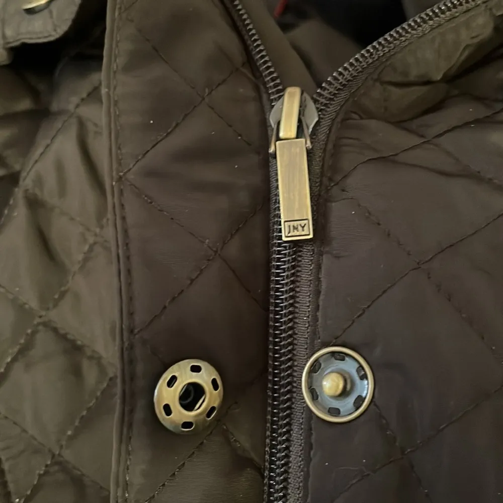 Jones New York quilted coat - Image 11