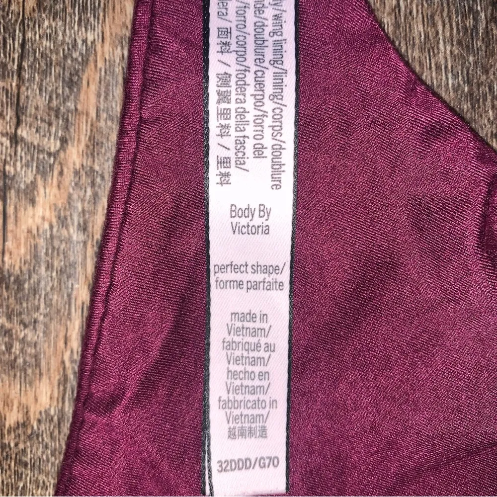 Victoria’s Secret Body by Victoria Perfect Shape 32DDD (32F)  Bra - Image 11