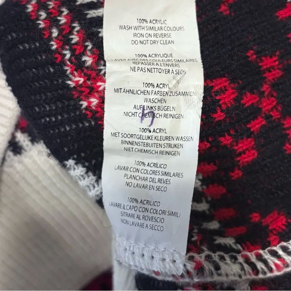 Women's Boohoo red white Christmas Holiday fair isle turtleneck sweater size lg - Image 7