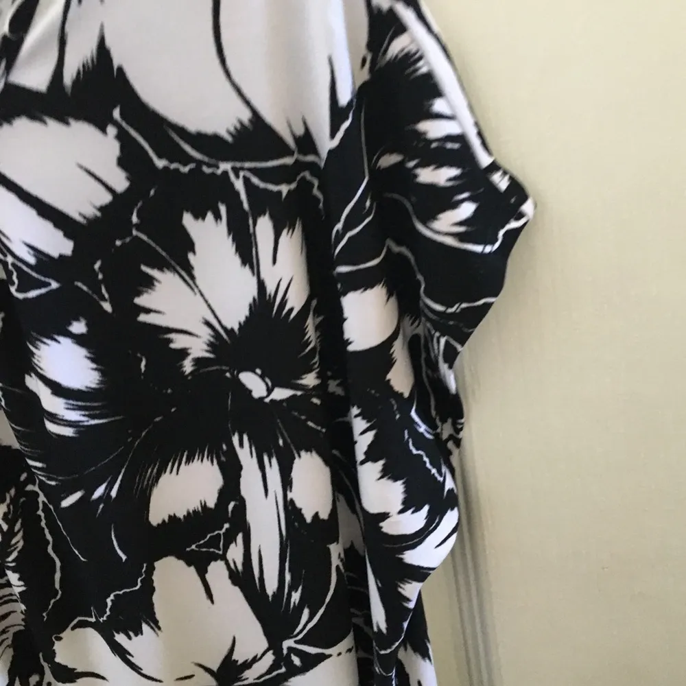 FINAL MARKDOWN Ladies’ Chaps Top (M) - Image 2