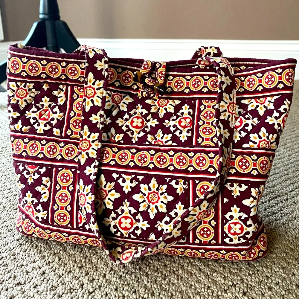 Vera Bradley Retired Medallion Burgundy Scroll Purse - Image 2