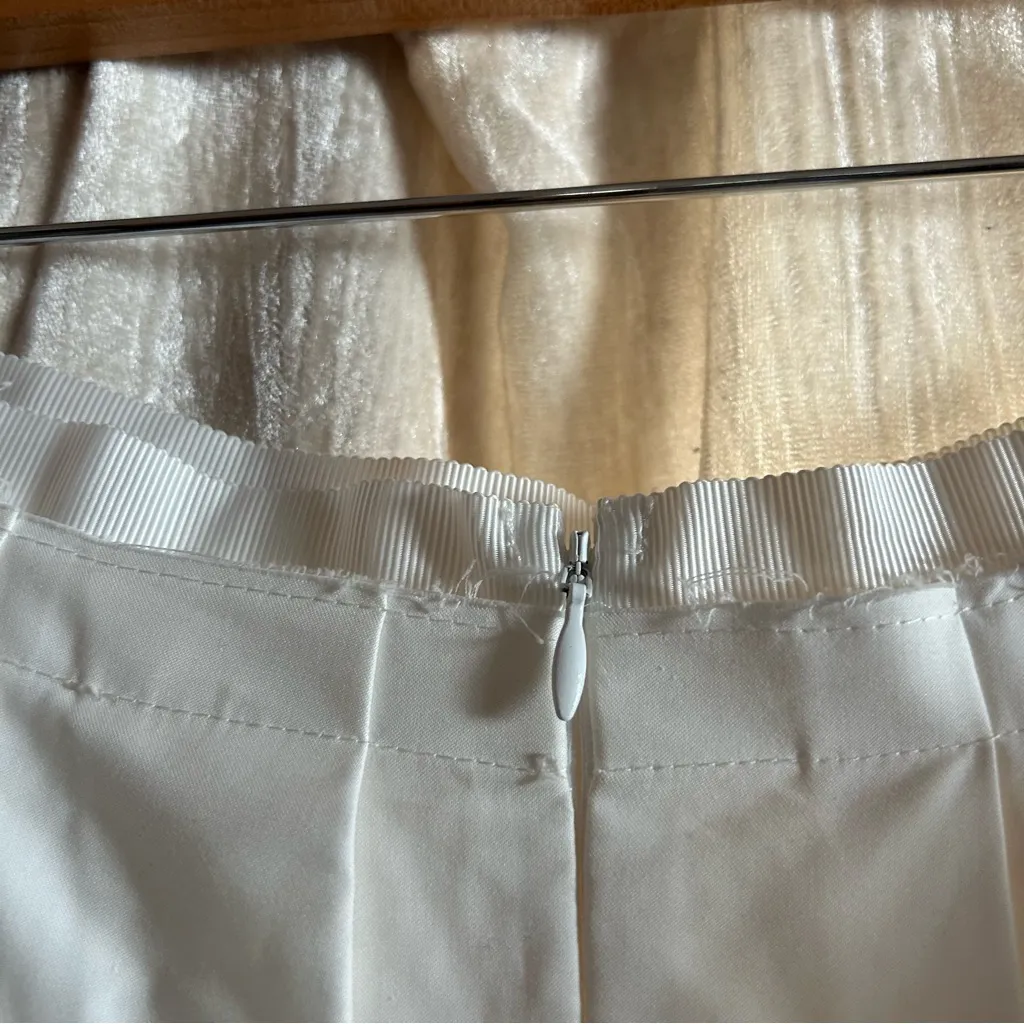 ASTR The Label Antheia Pleated Mini Skirt Skater Coquette‎ Short White NEW XS - Image 6