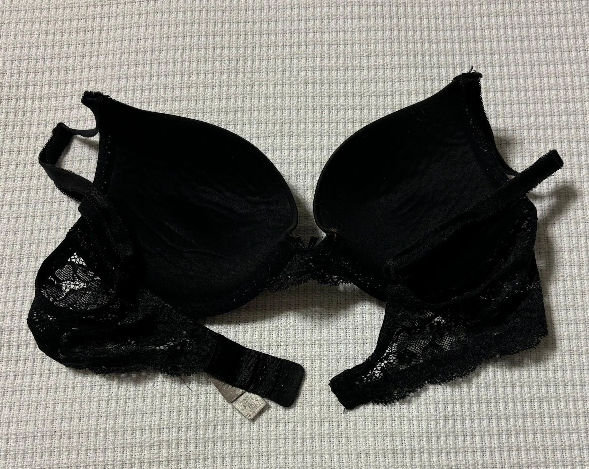 Victoria’s Secret Bra - Image 4