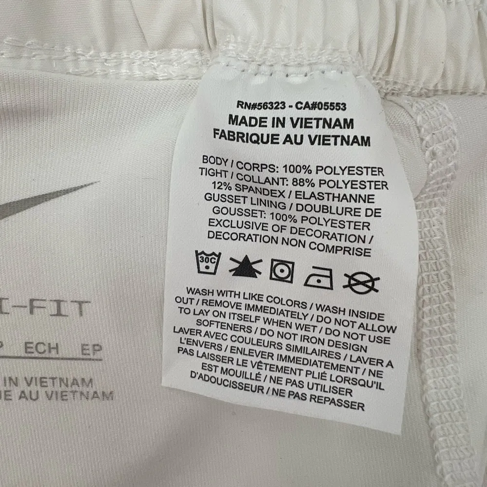 Nike Women's One Dri-FIT High-Waisted 3" 2-in-1 Shorts XS - Image 12