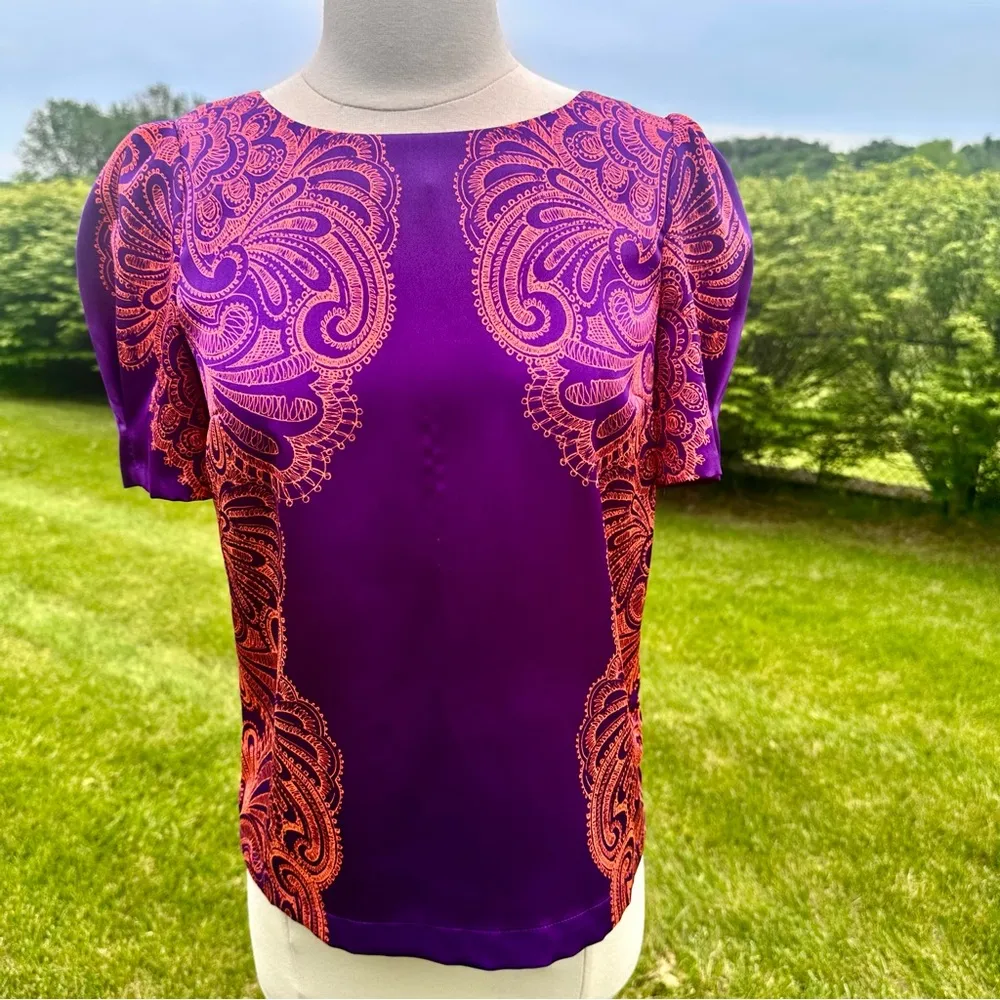 Juicy Couture hot pink/purple design printed blouse with puff sleeves - Image 3