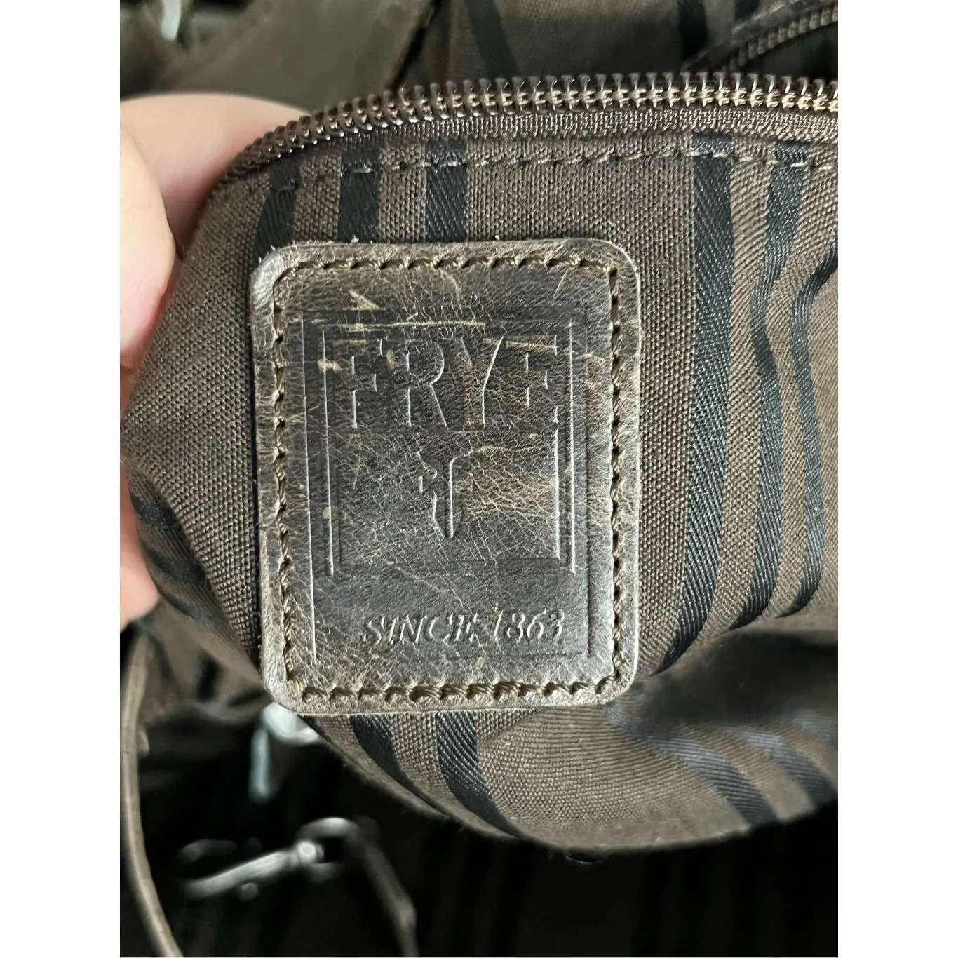 Frye MELISSA Shoulder Bag Cognac Distressed leather purse - Image 7