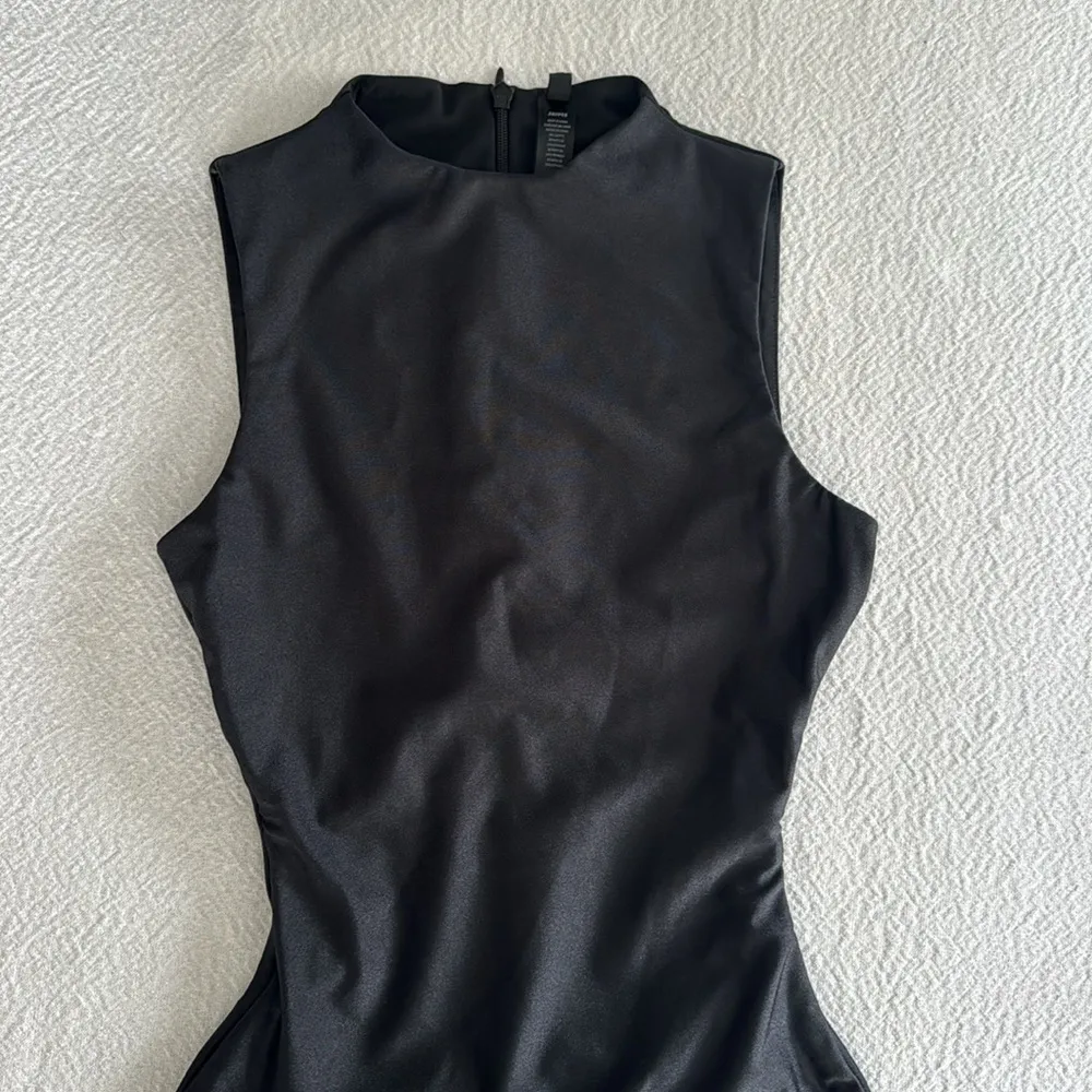 SKIMS Disco Sleeveless Mock Neck Bodysuit, Size XX- Small, $90 - Image 9