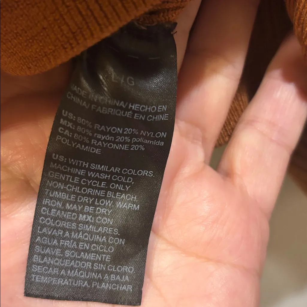 White House Black Market Copper Ribbed Long Sleeve Tight Knit Top Size Large - Image 11