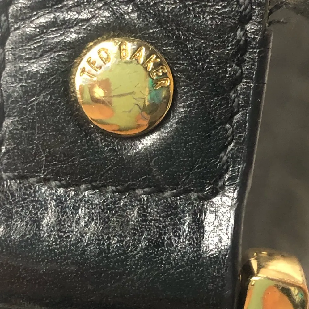 TED BAKER Black Lambskin and Brass Accent Throughout Bag & Strap Crossbody Bag - Image 7