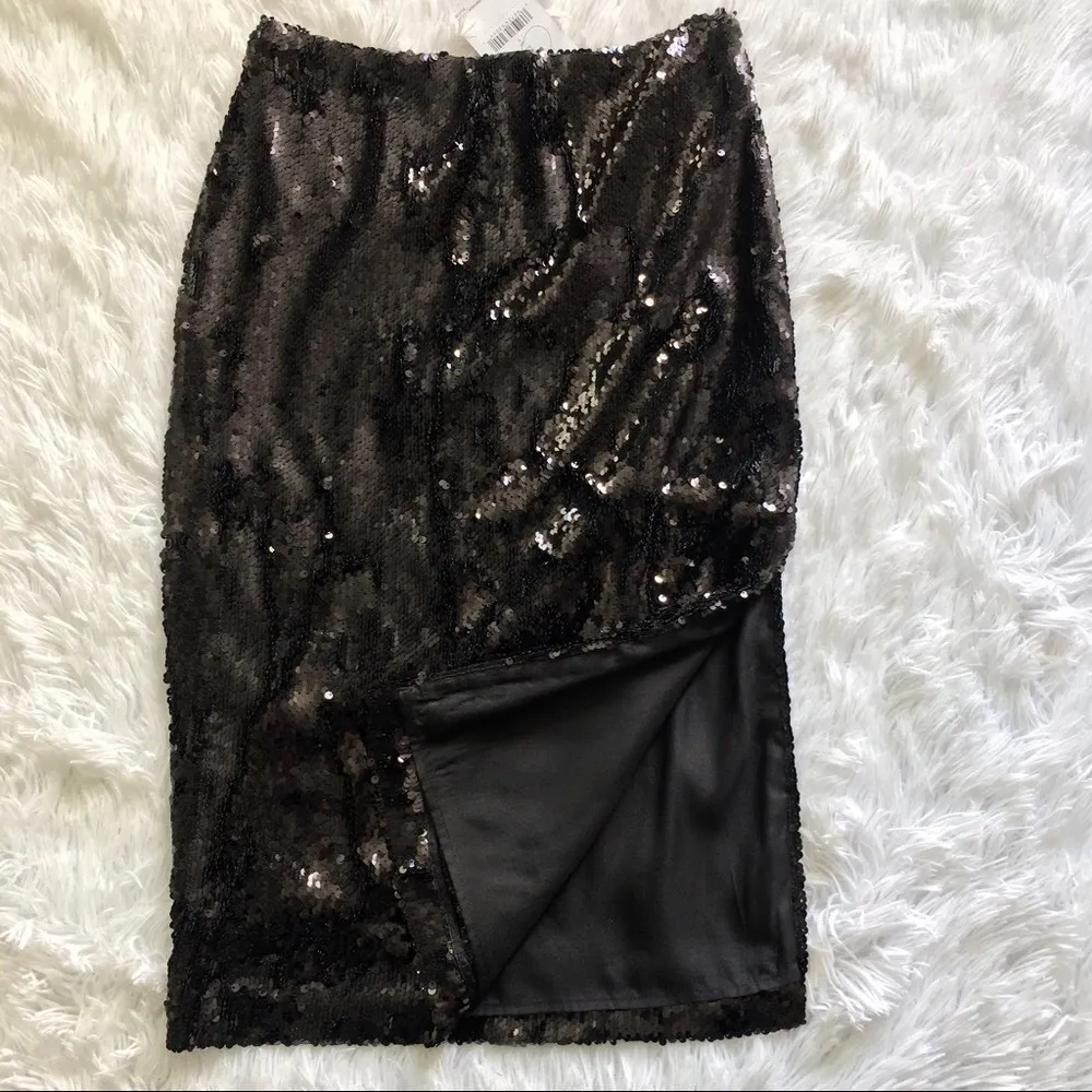 DKNY Women’s Side Slit knee Length sequined pencil skirt in black size 2 - Image 11