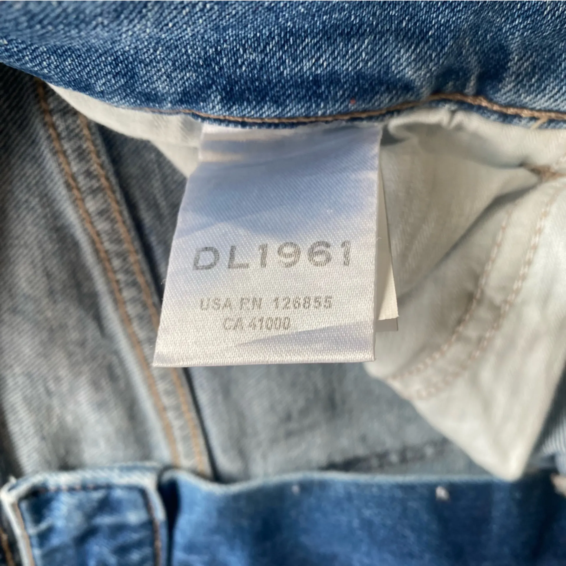 DL1961 Bella Slim High-Rise Vintage Canal Ankle Jeans | Size 27 | New! - Image 4