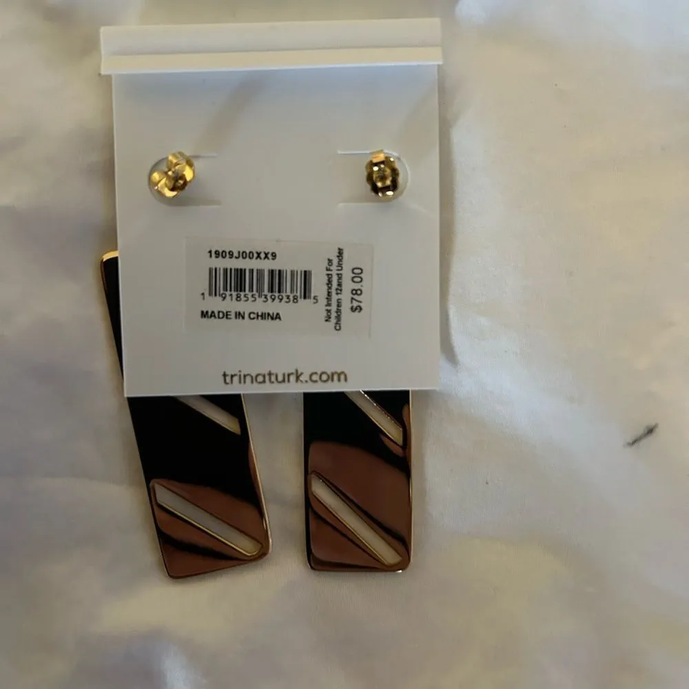 Trina Turk Modernist Earrings, Black, Gold, White, NWT - Image 4