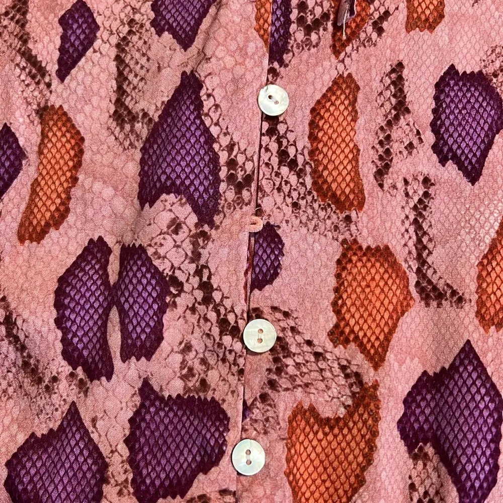 SundayUp small women's Pretty In Snakeskin pink print ruffle shirt ties has flaw - Image 7