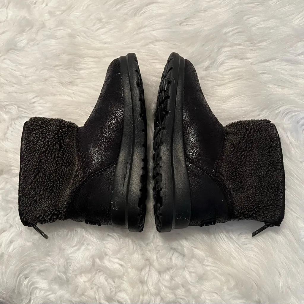 Bobs From Skechers Cherish Freedom Ride Boots 33985 black faux fur size 5.5 - Image 10