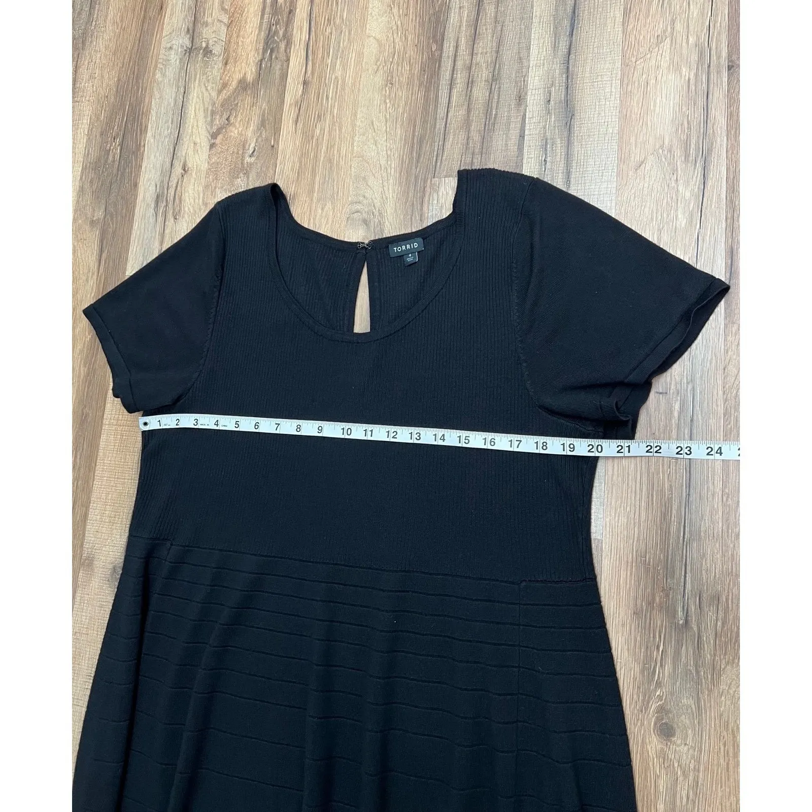 Torrid‎ Plus black Dress| Midi | Short Sleeve | knit Sz 4 comfortable and soft - Image 6
