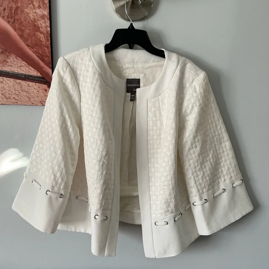 Ladies DRESSY and ELEGANT blazer🌹🌹 White Size 16W - Image 13