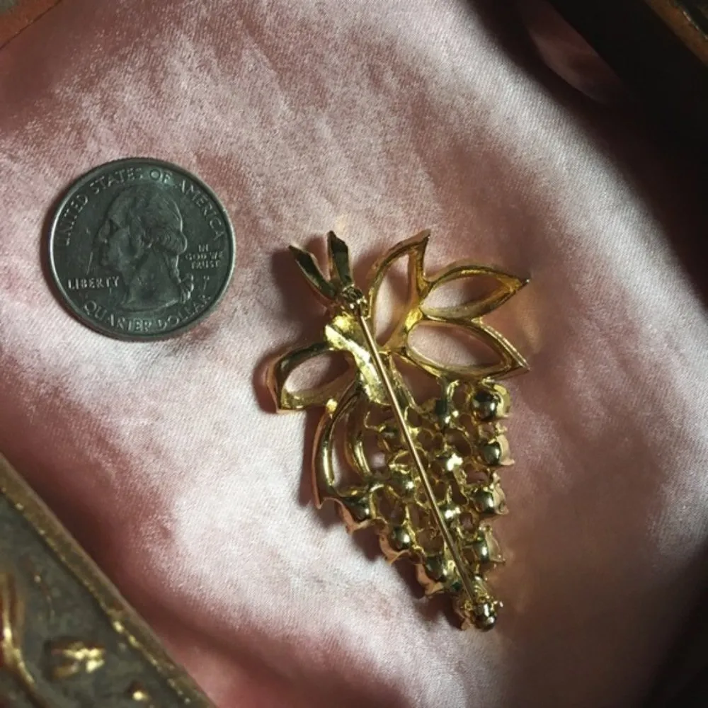 Vintage Brown Gold Berry Grape Bunch Brooch - Image 5