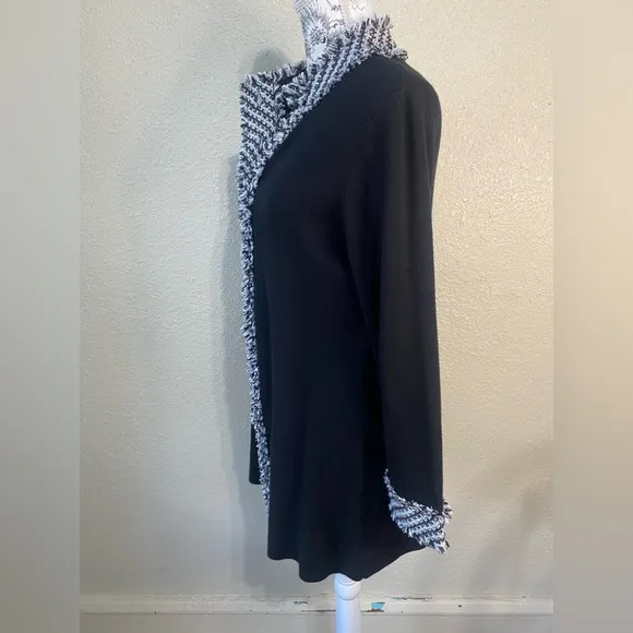 Fontana black and white long‎ sweater button down Size L - Image 6
