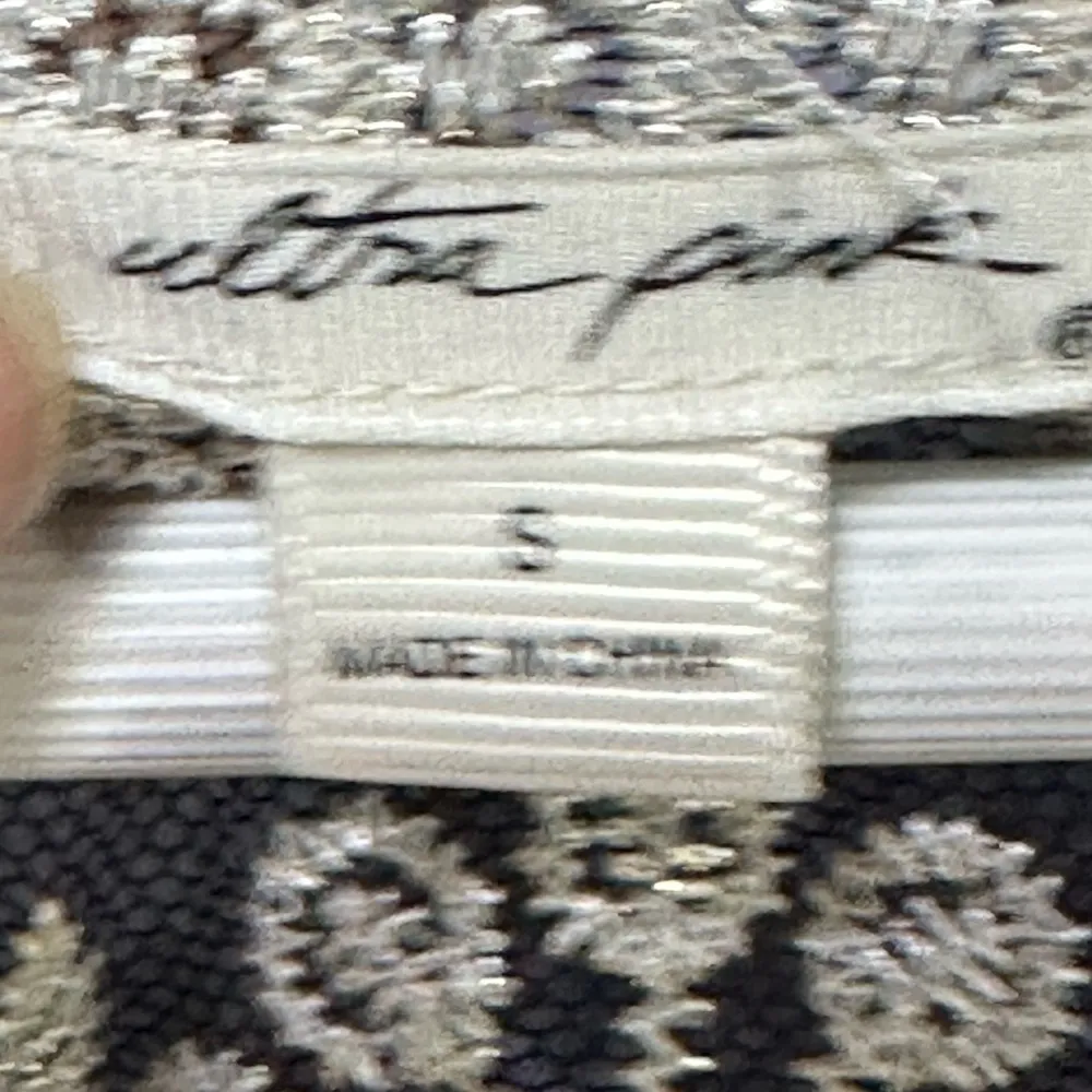 Ultra Pink Sheer Black Top With Gold  Overlay Snall - Image 4