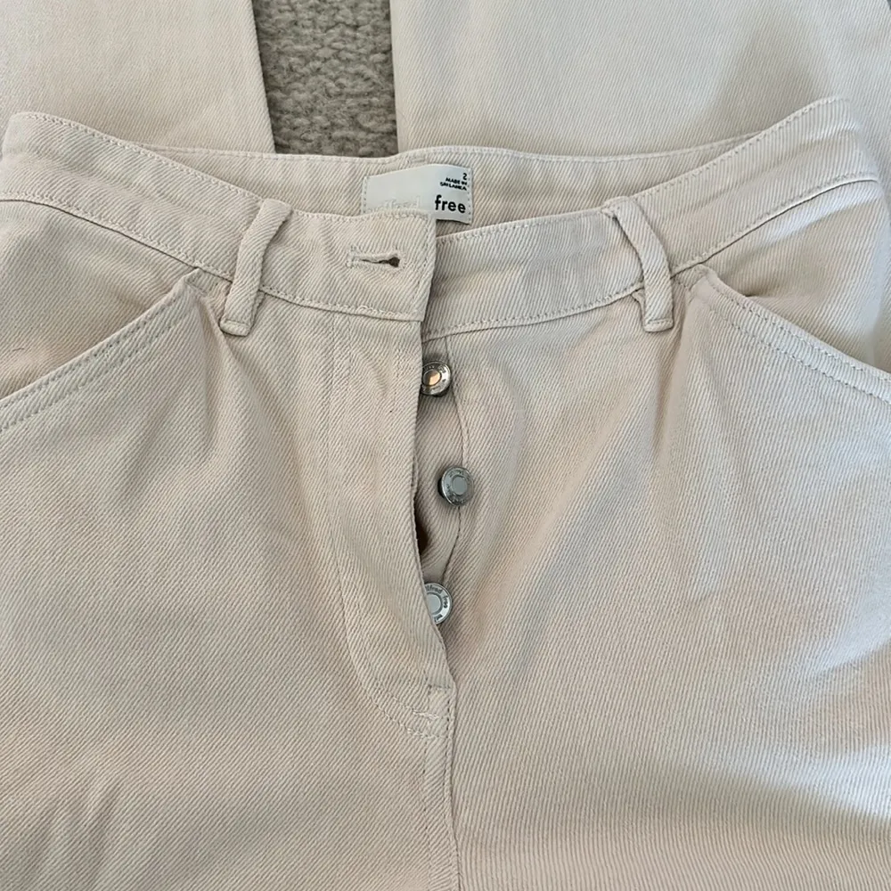 Wilfred Free Aritzia Cream Pants Straight Leg - Image 3