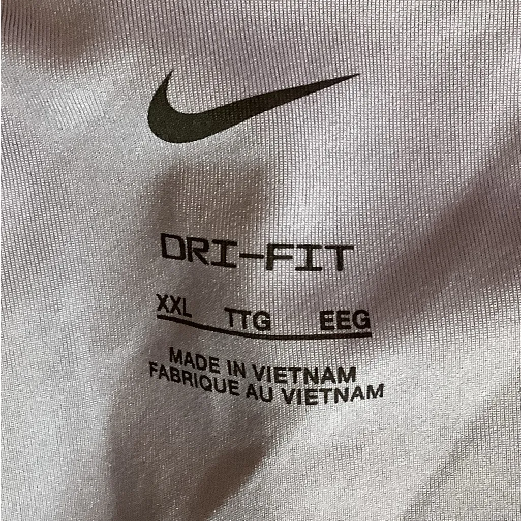 Nike Women's Athletic Shorts - Light Purple - Image 7