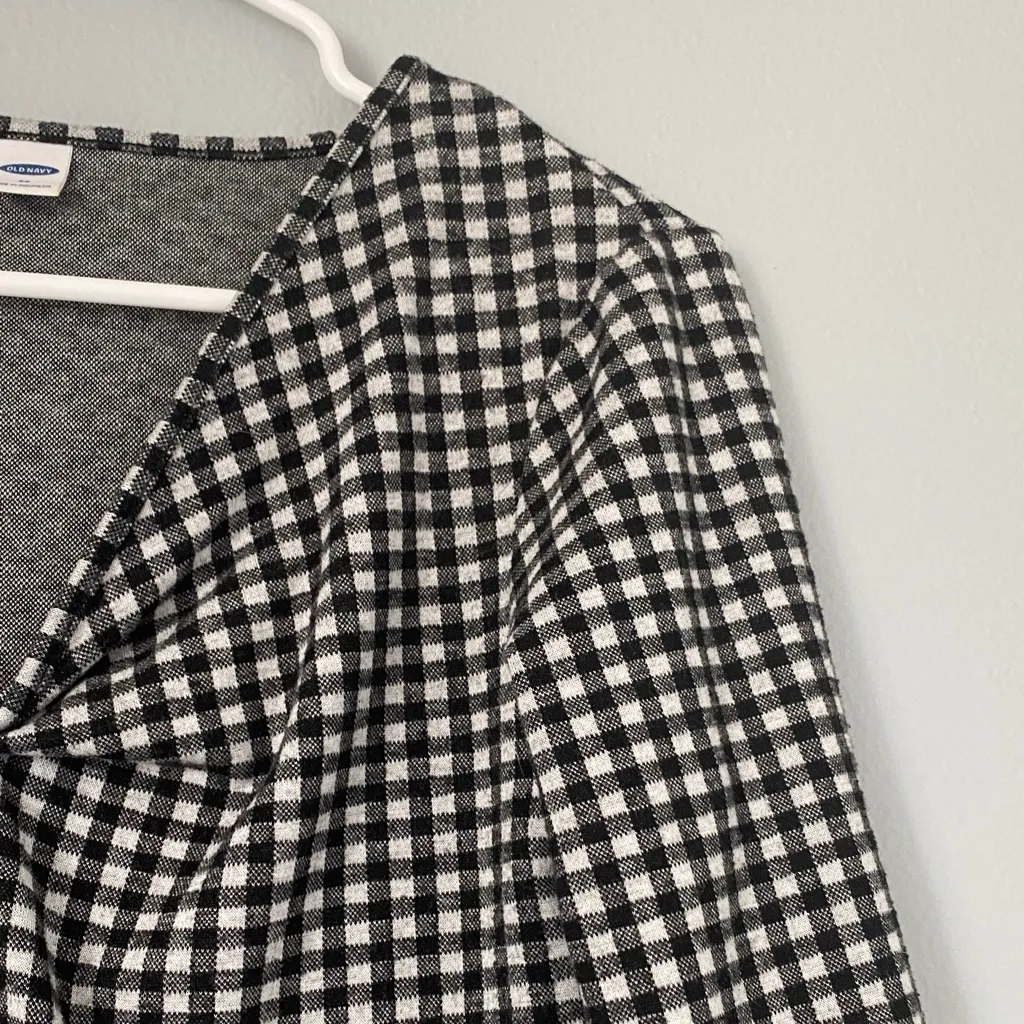 Black and White Checkered Women's Top - Image 3