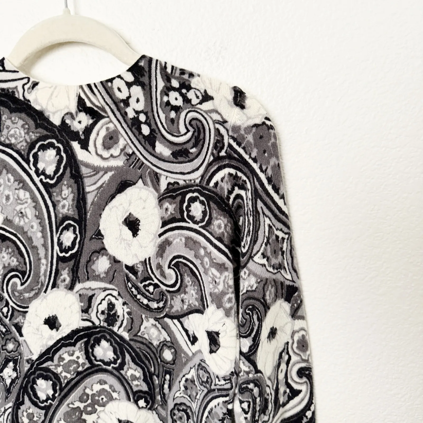 [Talbots] Gray Black Abstract Paisley Print Audrey Cashmere Sweater Sz XS Petite - Image 9