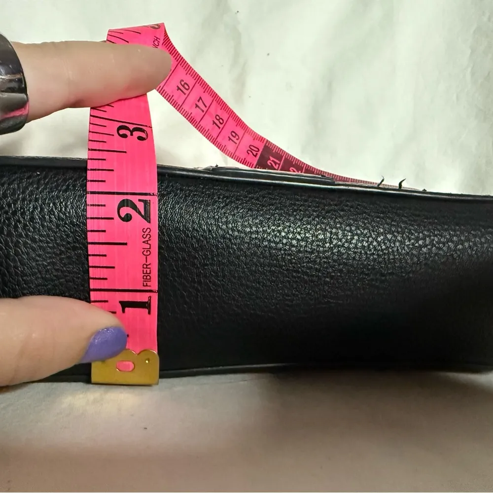 Vintage Tommy Hilfiger Navy Blue Faux Leather Crossbody Purse - Image 12