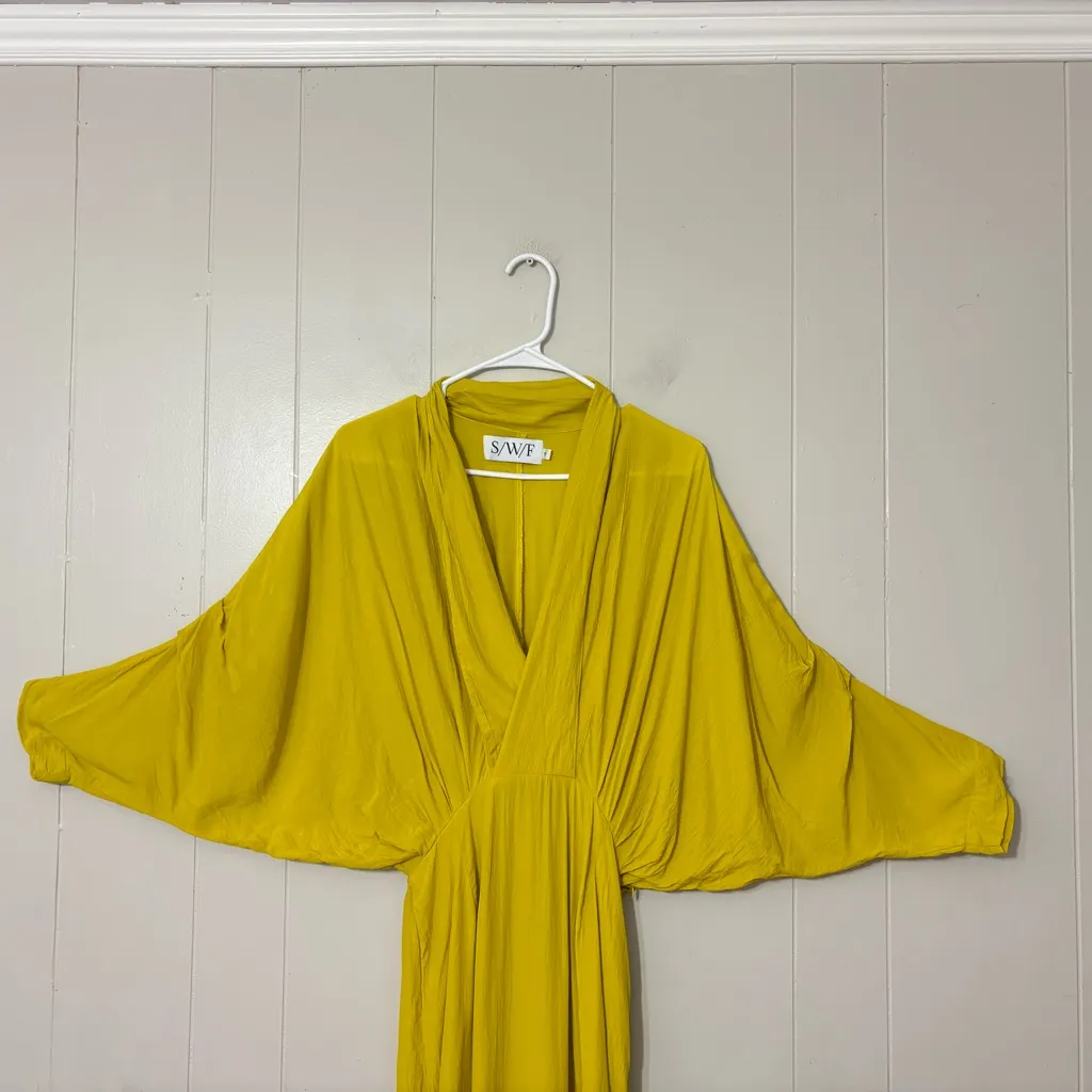 SWF Plunge Maxi Dress Citrus Chaos Yellow Size M Kimono Style, Chic Resortwear Size M - Image 3