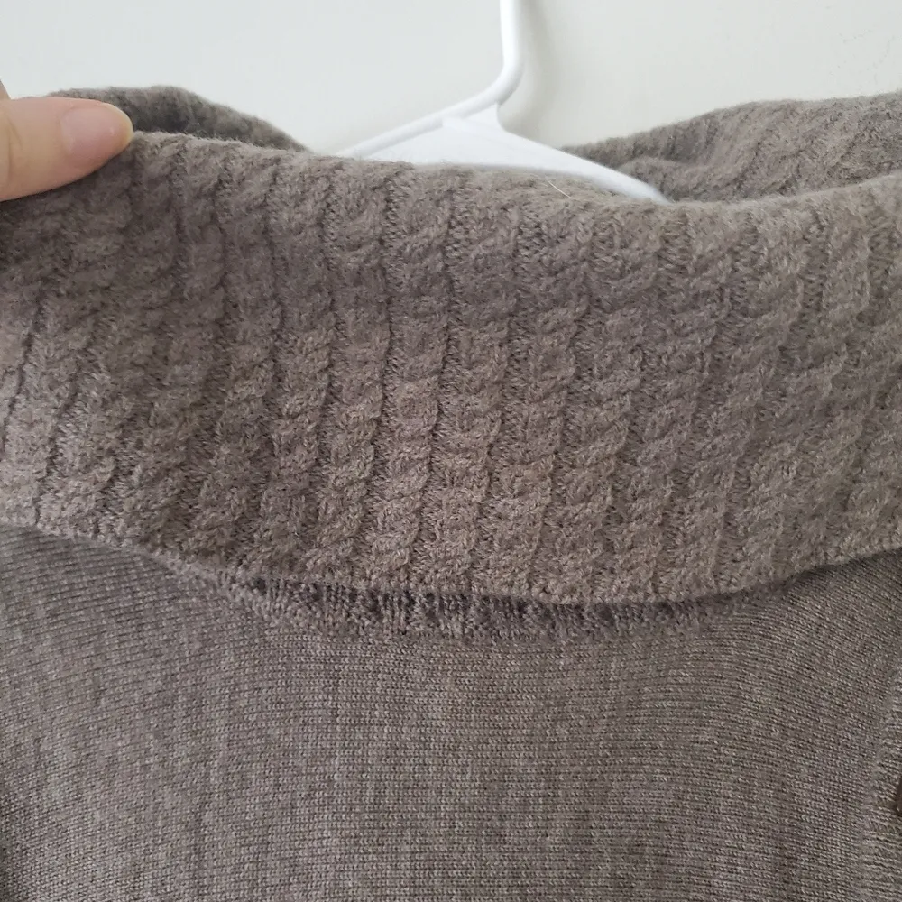 Ellen Tracy Merino Wool Poncho Sweater Size Small - Image 5