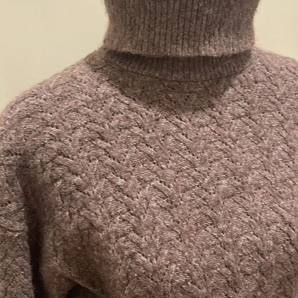 Old navy brown turtleneck sweater small - Image 2