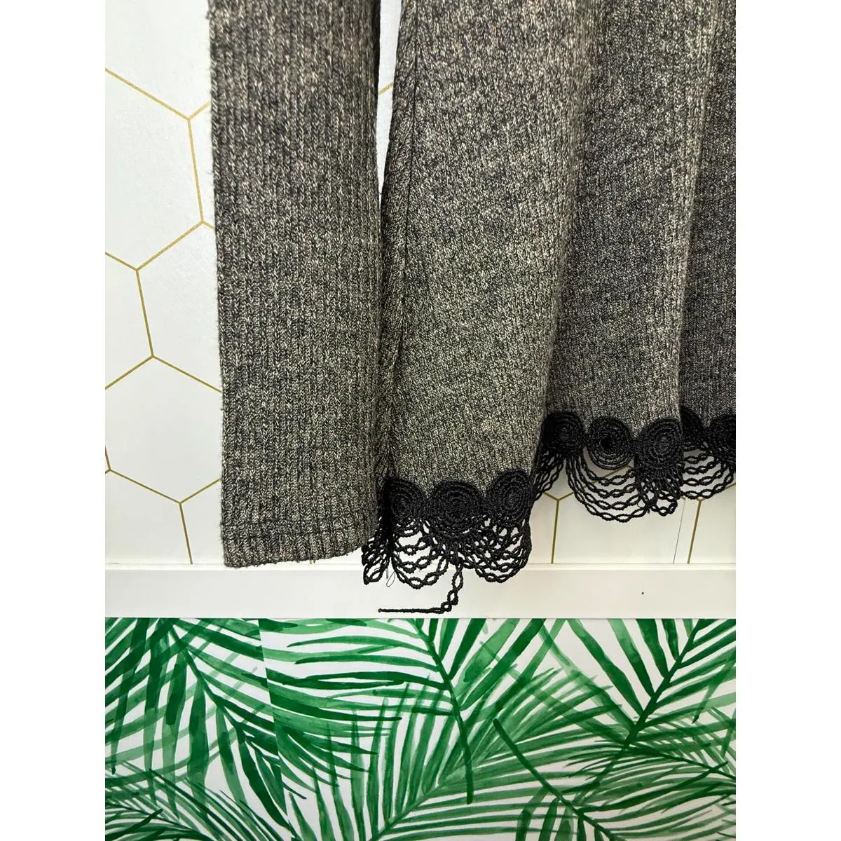 Quinn Gray Long Sleeve Top with Black Lace Hem - Image 4