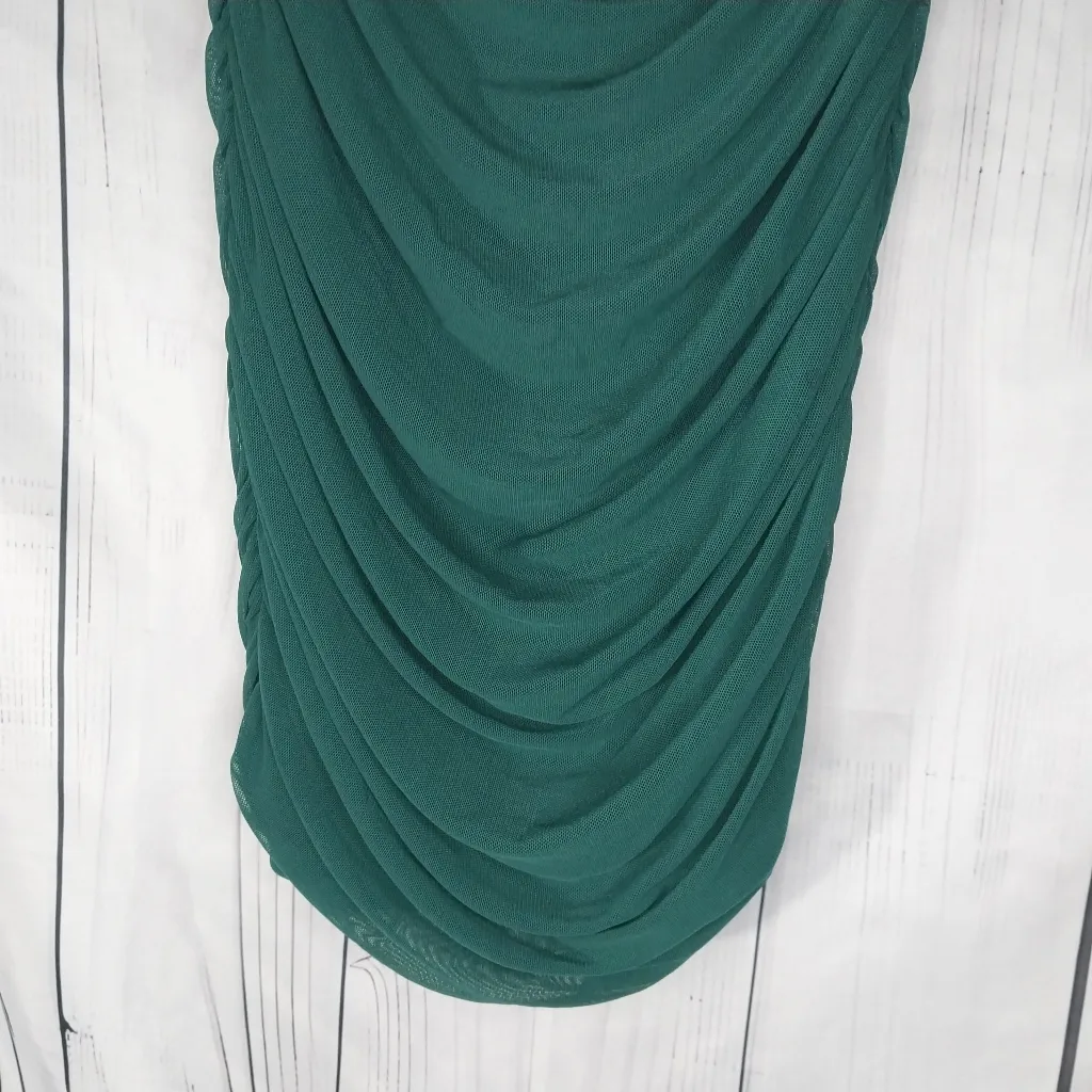 Windor Off The Shoulder Ruched Sweetheart Bodycon Emerald Green Mini Dress - Image 5