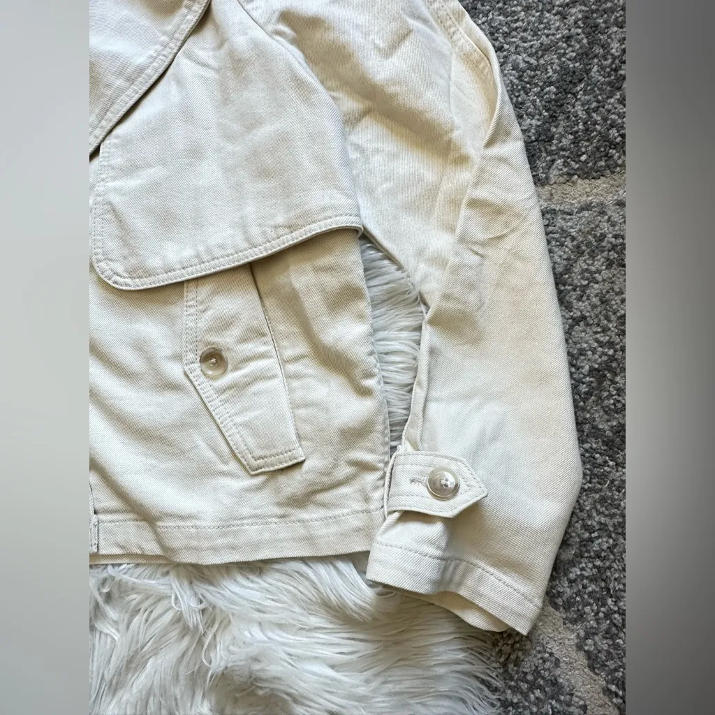 Banana Republic boxy cropped trench coat - Image 3