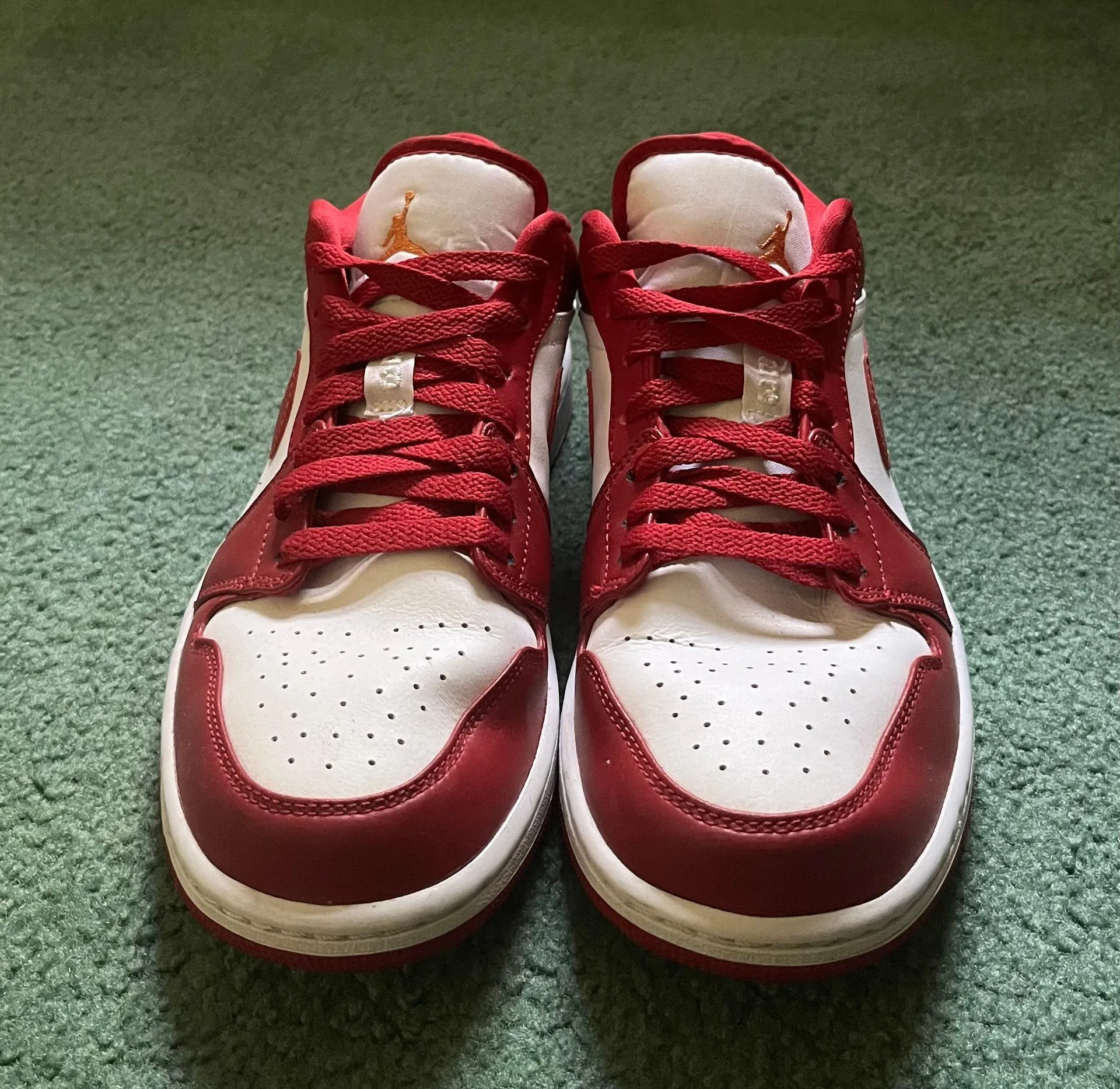 Air Jordan Low Cardinal Red - Image 2
